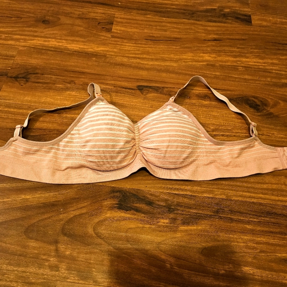Motherhood Maternity Nursing Bra pink stripes